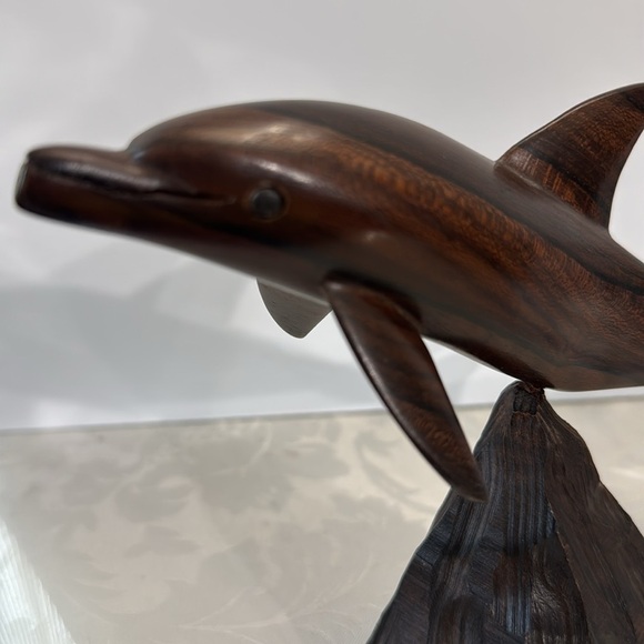 Wooden Carved Dolphin Statue Sculpture On Stand Rustic Beach Nautical - Picture 2 of 3